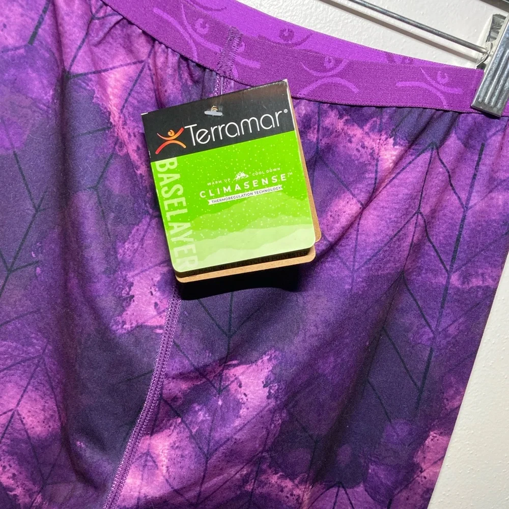 NWT Terramar Youth Baselayer Legging in Purple Chevron. Size YL